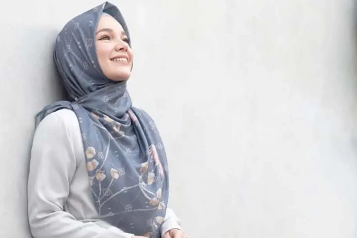 Hijrah, Dewi Sandra...