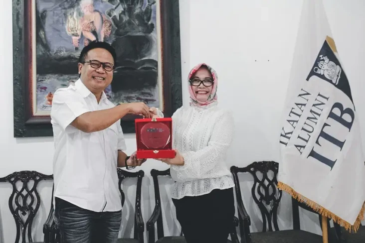 Universitas Telkom dan...