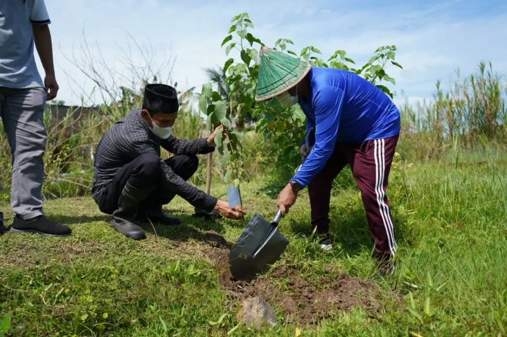 SPJM Tanam Bibit Pohon...