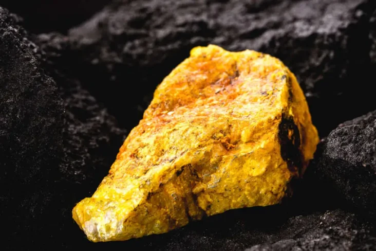 Sejarah Uranium Sebagai...