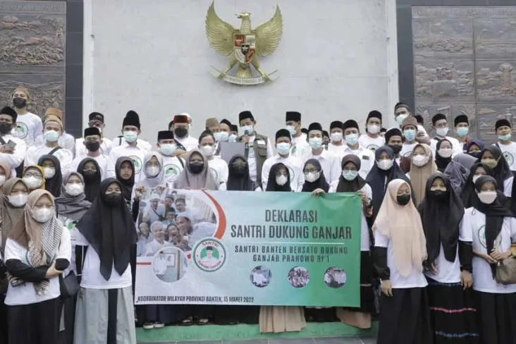 Ratusan Santri Banten...