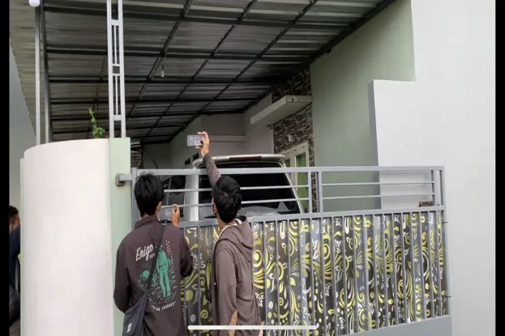 Penuturan Ketua RW Sepatan:...