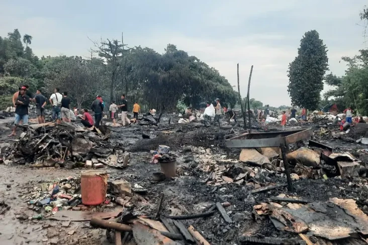 Kebakaran di Bantargebang...