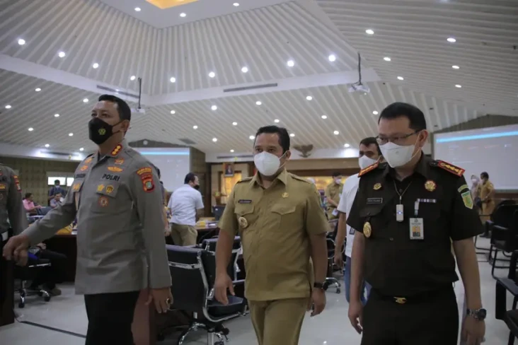 Rapat Koordinasi Kelangkaan...