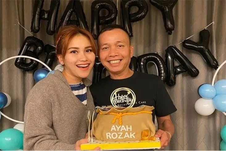 Ayu Ting Ting Marah...