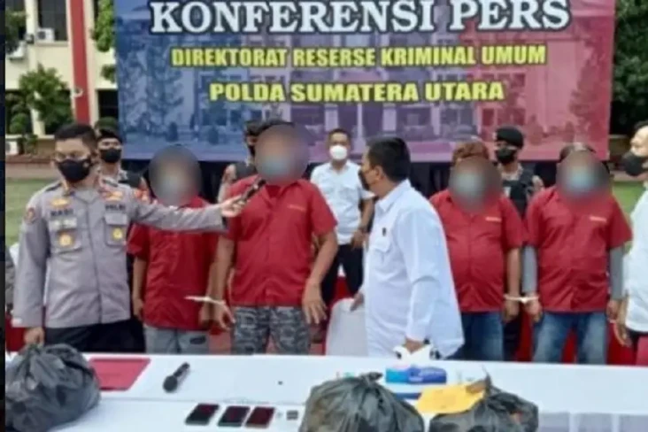 Polisi Ungkap Identitas...