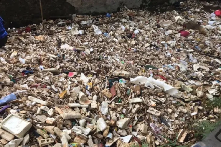 Kurangi Sampah Plastik...
