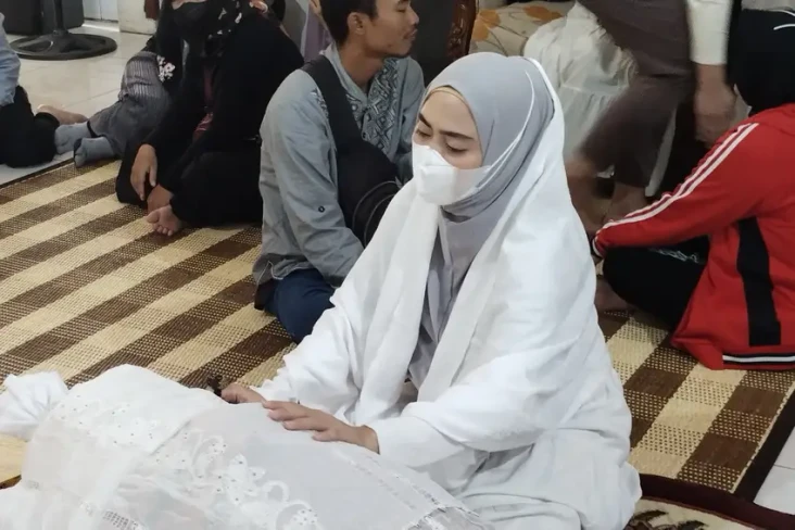 Suasana Rumah Duka Mertua...
