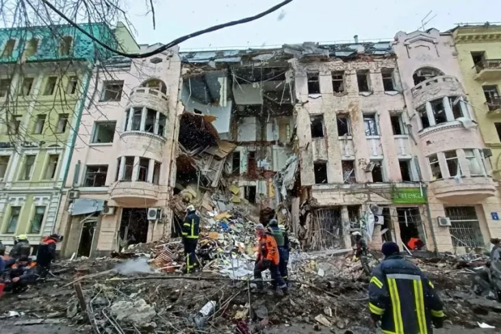 Rusia: Ukraina Kembangkan...