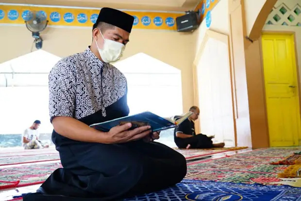 Dibina Jadi Hafiz Al-Quran,...