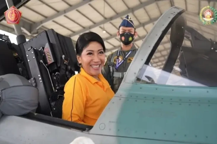 Ketika Istri Jenderal...