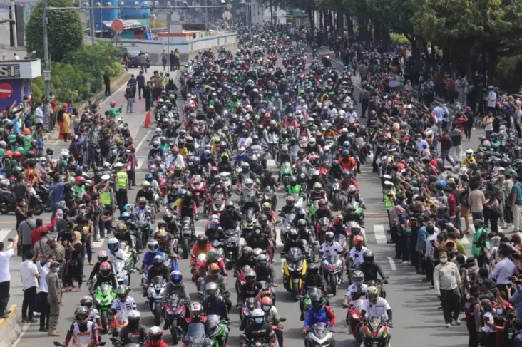 Parade MotoGP Sukses...