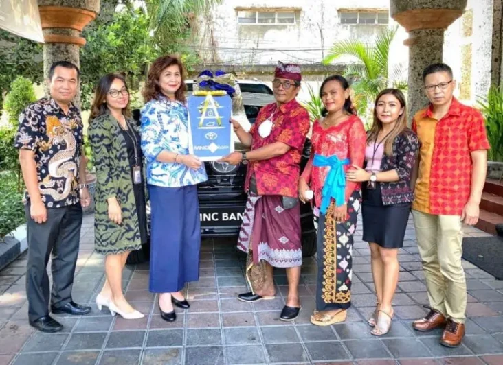 Dua Nasabah Setia MNC...