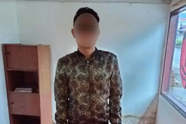 Sok Jagoan Hunus Parang...
