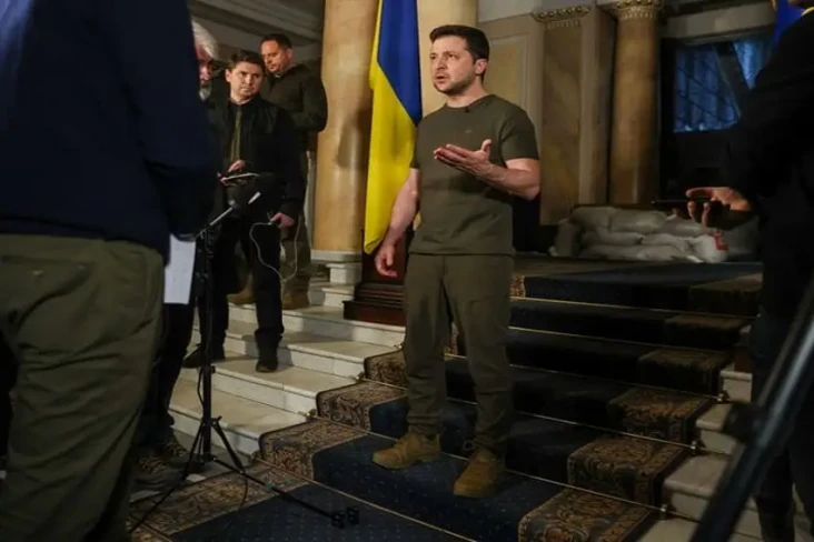 Presiden Ukraina Zelensky:...