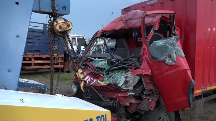 Sopir Truk Ekspedisi...