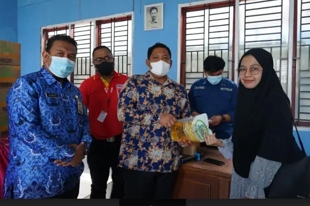 Minyak Goreng Langka,...