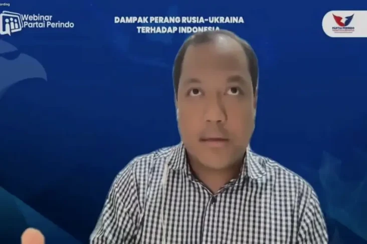 Di Webinar Perindo,...