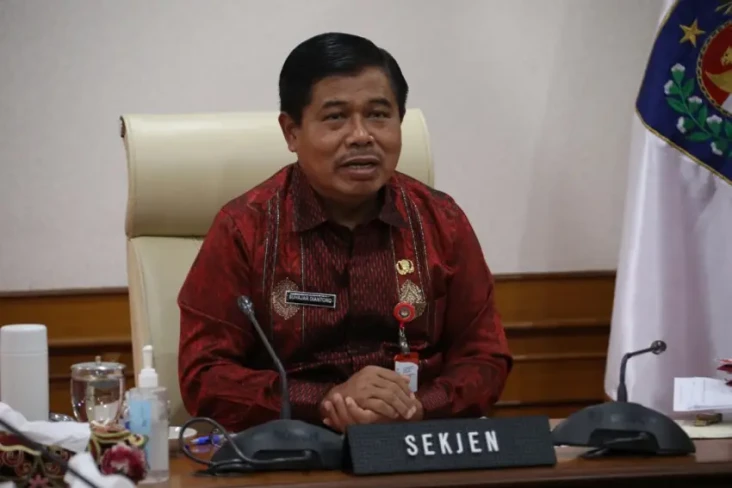 Kemendagri Raih Peringkat...