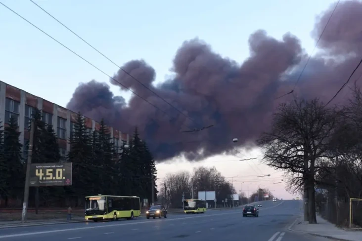 Bombardir Kota Lviv,...