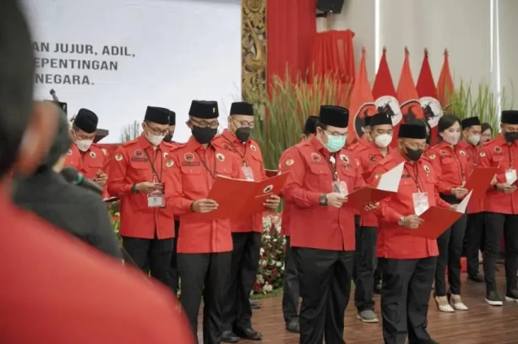 Herviano Dilantik sebagai...