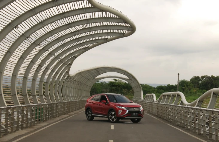 SUV Kompak Marak, Mitsubishi...