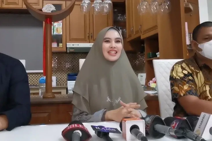 Tidak Ditahan seperti...