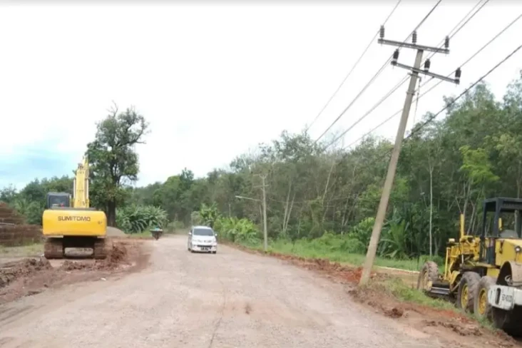 Perbaikan Jalan di Muba...