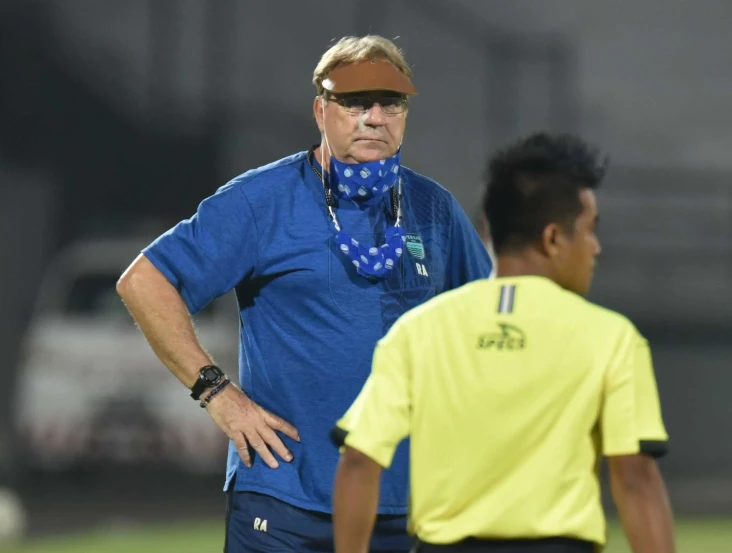 Ditahan Persebaya, Persib...