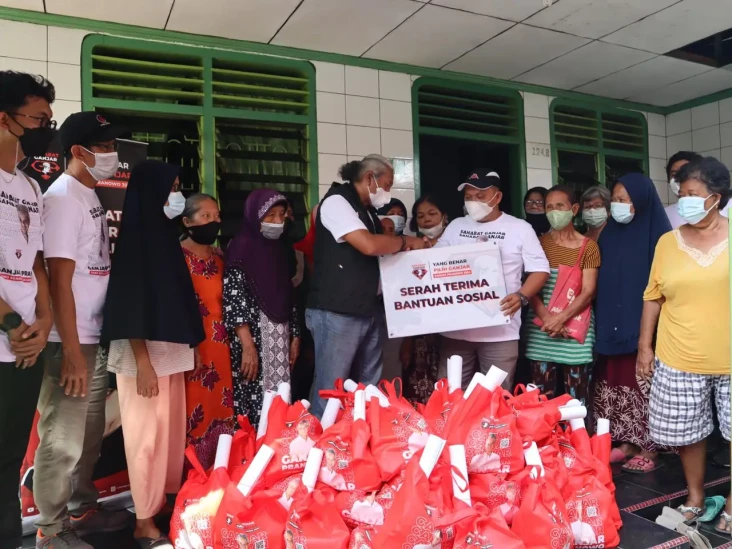 Sahabat Ganjar Bagikan...