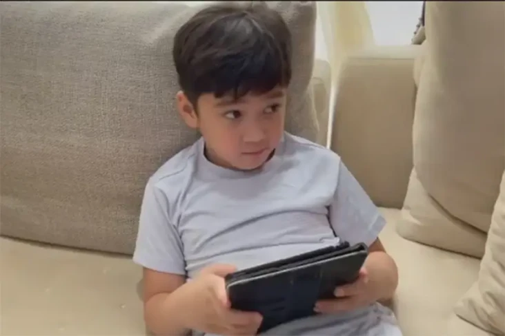 Rafathar Ditegur Sopir...