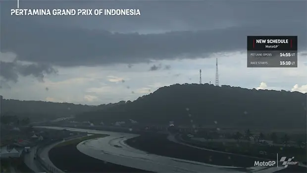 Hujan Badai, Start MotoGP...
