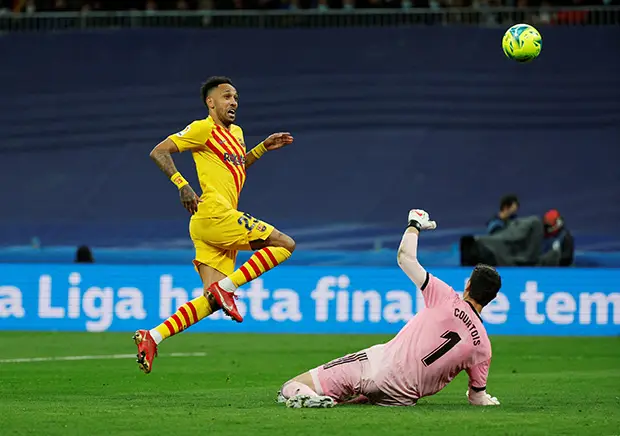 Real Madrid Dibantai...