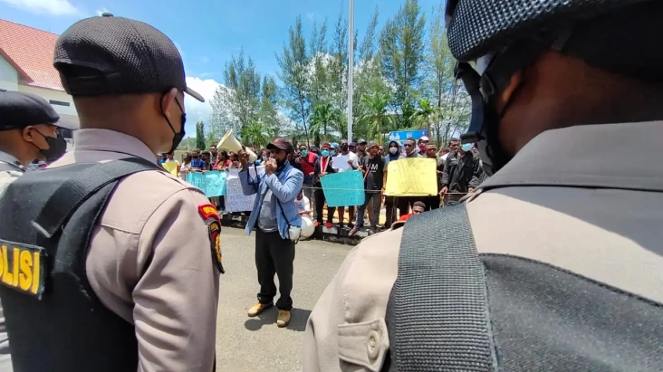 Demo Tolak DOB di Papua...