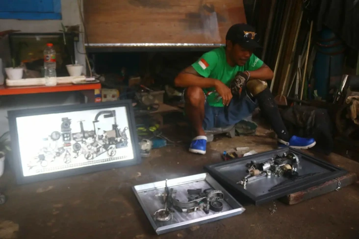 Kisah Pria Difabel Malang...