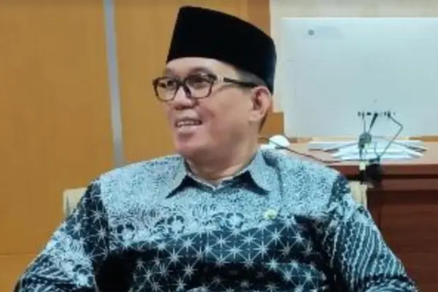 Daftar Tunggu Haji di...