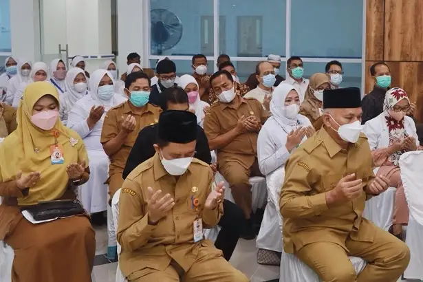 Rumah Sakit Umum Daerah...