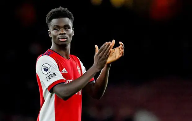 Fantastis! Bukayo Saka...