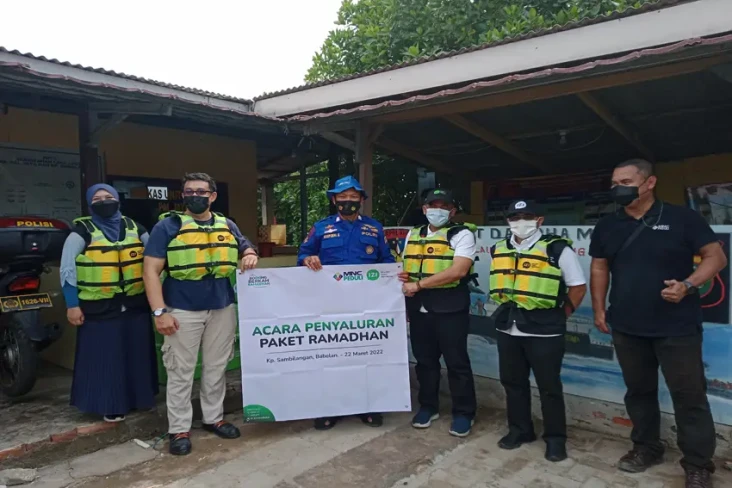 MNC Peduli dan IZI Salurkan...