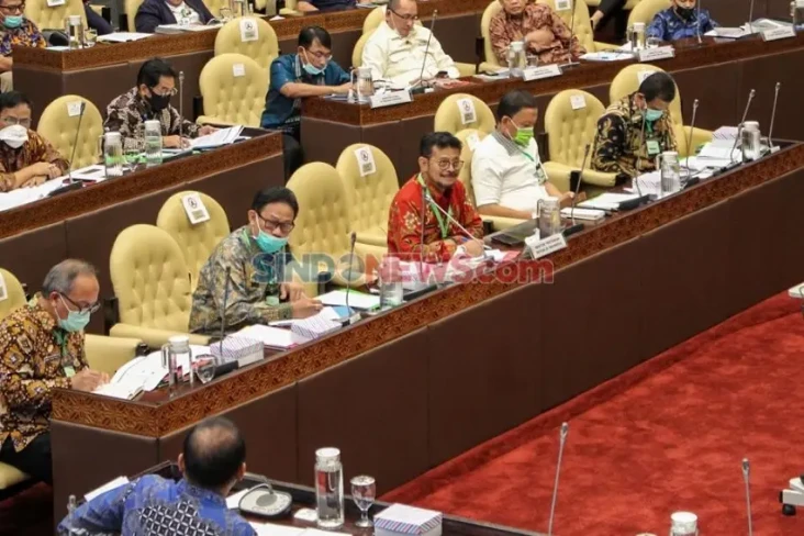 Rapat Bersama DPR Soal...