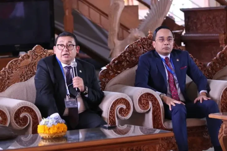 Fadli Zon dan Putu Rudana...