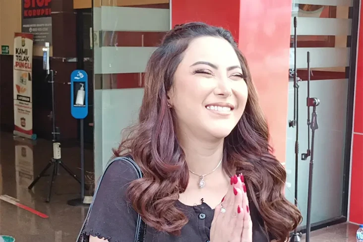 Zikri Daulay Menampik,...