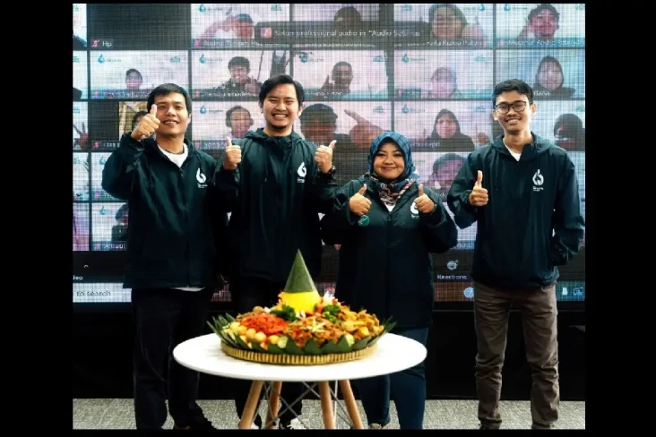 Ultah Ke-6, Aruna Gandeng...