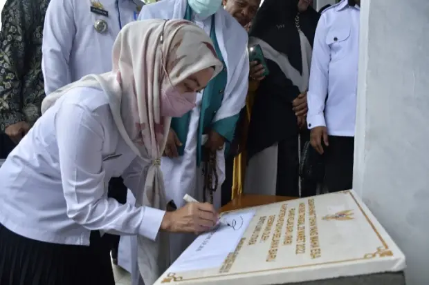 Bupati Luwu Utara Resmikan...