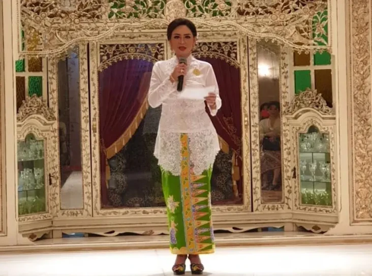 Ketua Umum Kebaya Foundation...