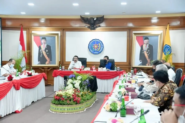 Sebut IPDN Sekolah Kedinasan...