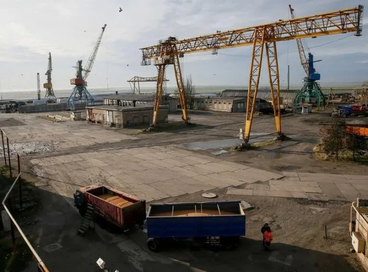 Pasukan Rusia Blokir...