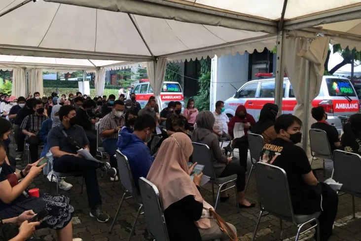 Hari ke-2 Sentra Vaksin...
