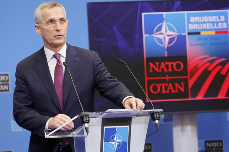 NATO Tuding China Dukung...