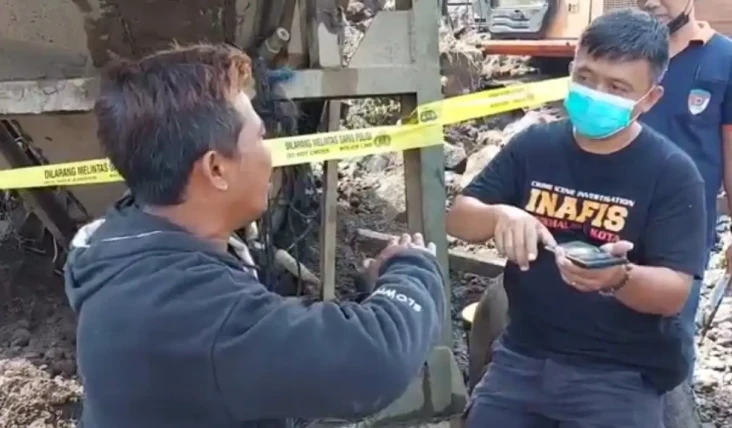 Polisi Segel Galian...
